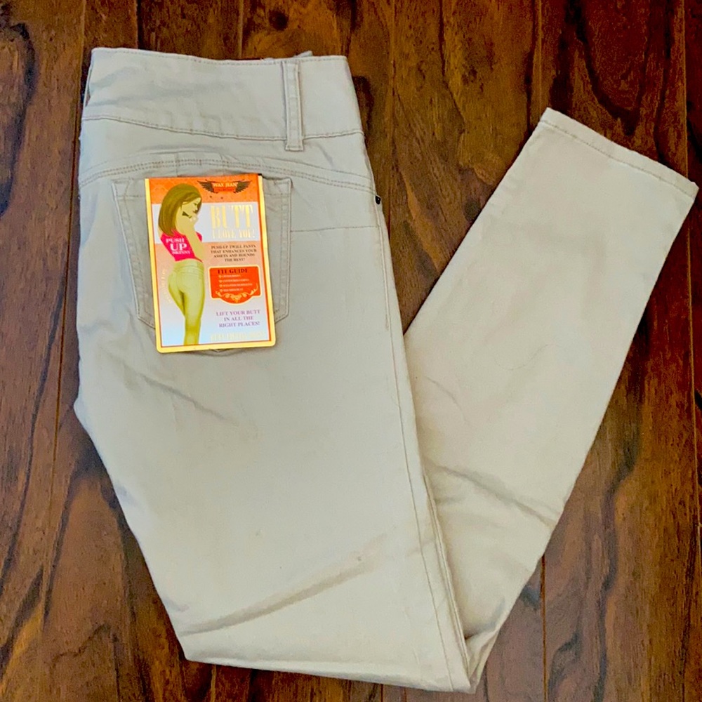 Stitches Beige coloured wax Jean in size 13